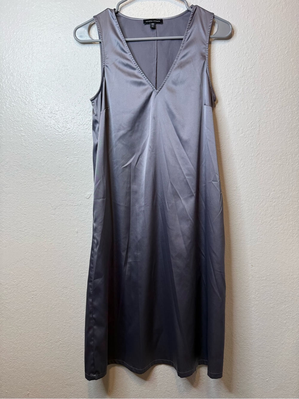 Universal Standard Silver Silky V-Neck Sleeveless Slip Dress Size 4XS (XS/00-0)